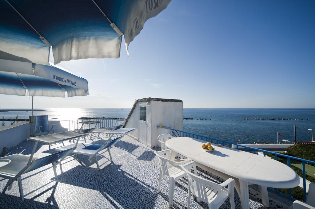 Residence Hotel La Rotonda Sul Mare Forio di Ischia Dış mekan fotoğraf